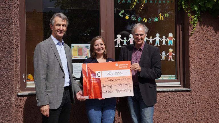 Read more about the article Dr. Robert Pfleger-Stiftung fördert Familientreff Löwenzahn mit 15.000 Euro