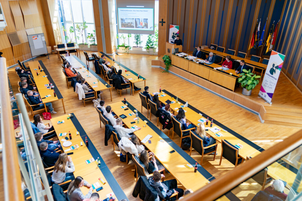 Mehr über den Artikel erfahren Klare Werte und mehr Jugendbeteiligung